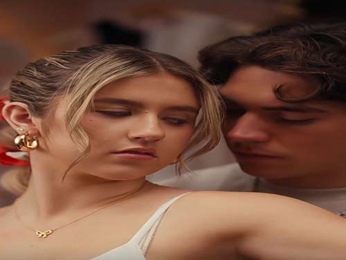 Revenge Puck: Fake Dating Ice Hockey Romance That Turns into an Unexpected Love Trap